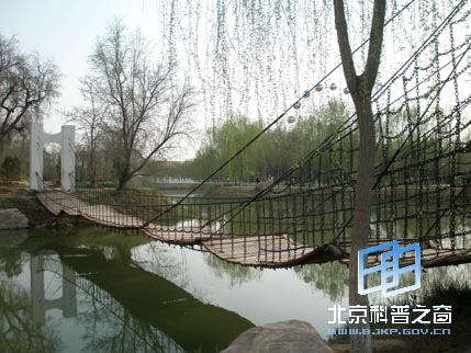 ������ϵ��֮���������㳡����ɽ��԰