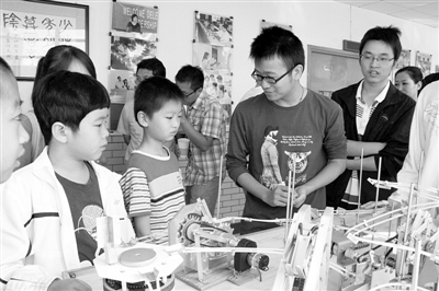 中国科技馆馆长徐延豪:推动高校开放履行科普职能(图)